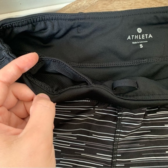 ATHLETA Shorts Black and Gray Size Small - Picture 4 of 9